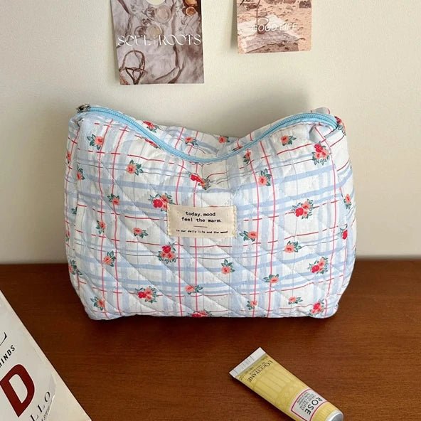 Soft Checkered Coquette Makeup Bag B e Shoptery