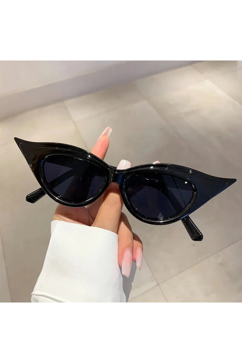Retro Cat Eye Trendy Sunglasses black-black CN as picture shows Shoptery