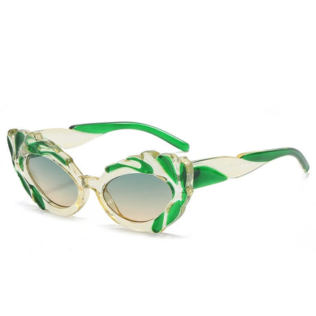 Retro Noir Thorn Cat-Eye Sunglasses C6 look picture Shoptery