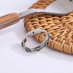 Molten Edgy Ring Shoptery