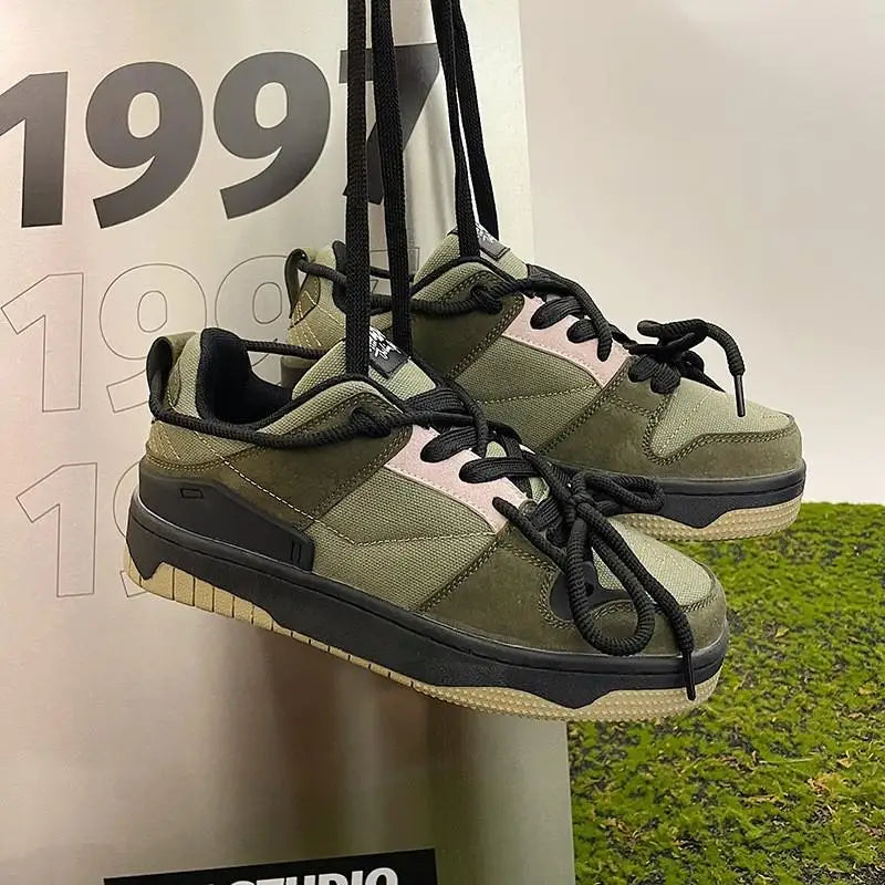 Sneakers – Dualcore Lace-Up – Wardrobe Essential army green Shoptery