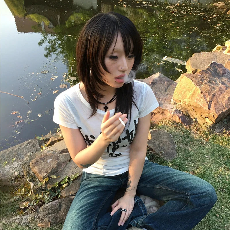 Visual Kei Chinese Character Print Baby Tee with Cross Necklace Shoptery