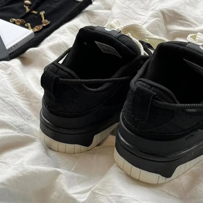 Sneakers – Dualcore Lace-Up – Wardrobe Essential Shoptery