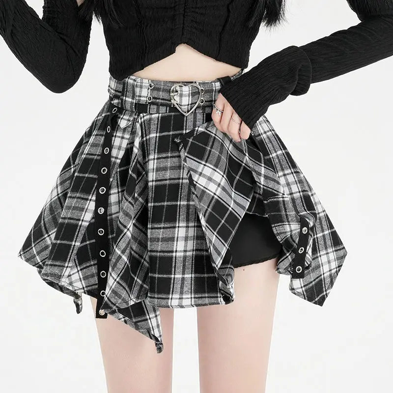 Heartcore Buckled Plaid Retro Skirt black Shoptery