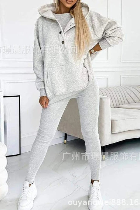 Women Comfortable Fitting Long Sleeved Hoodie and Pants Set