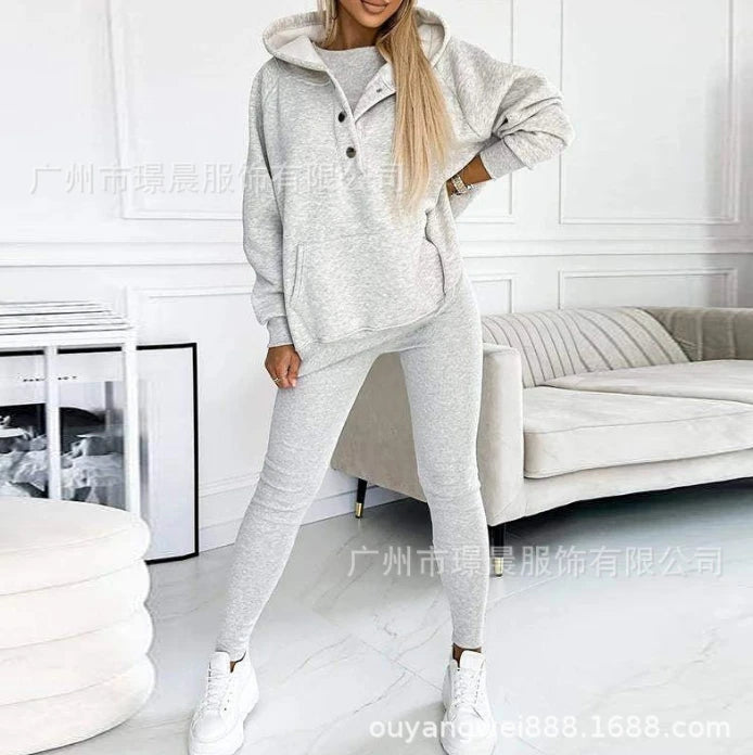 Women Comfortable Fitting Long Sleeved Hoodie and Pants Set