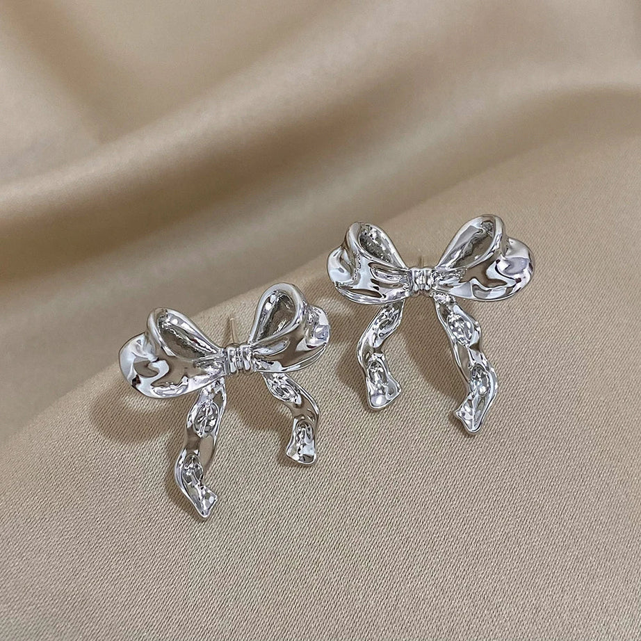 Abstract Flow Ribbon Aesthetic Earrings Small Silver Shoptery