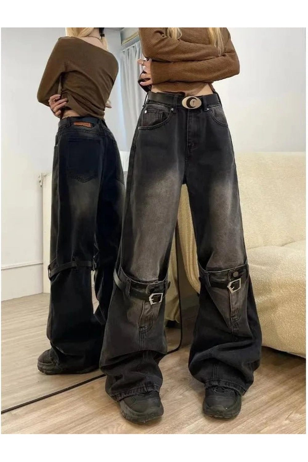 Grunge Buckle Wide - Leg Jeans - Jeans