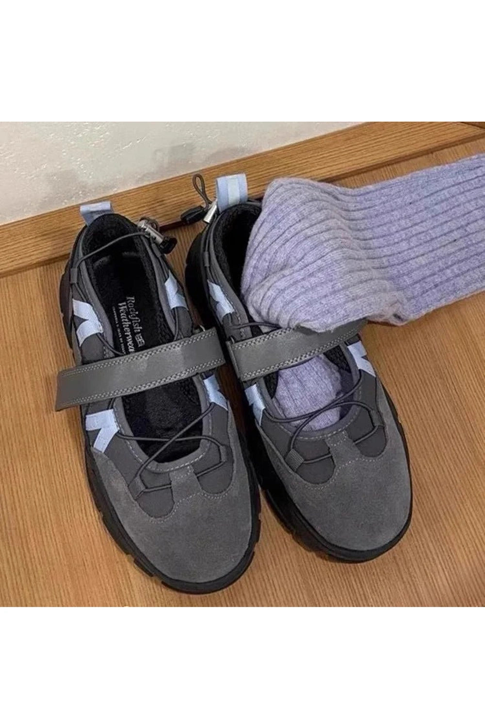 Alt Strap Sneakers Shoptery