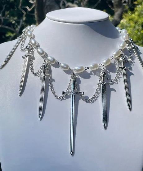 Knight’s Valor Pearl Choker - Chokers