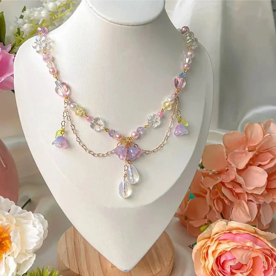 Lily Floral Necklace necklace Shoptery