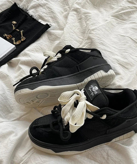 Monochrome Edge Low - Top Sneakers - Sneakers