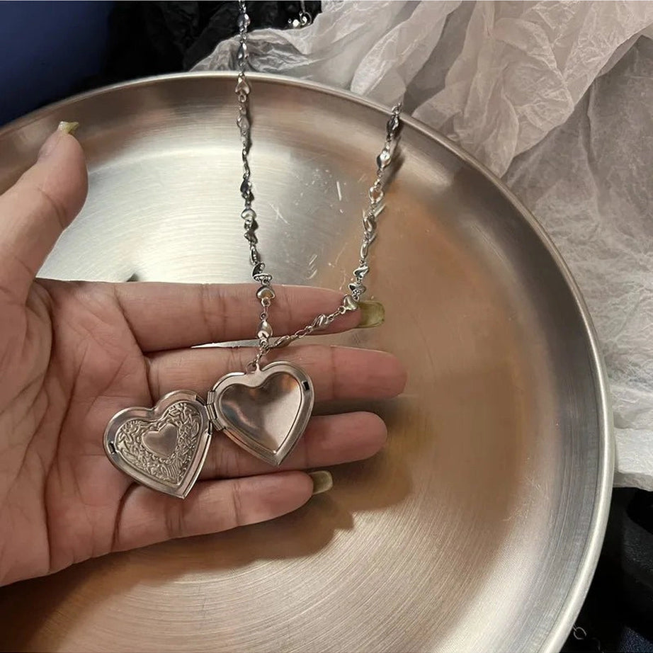 Red Heart Gothic Necklace Shoptery