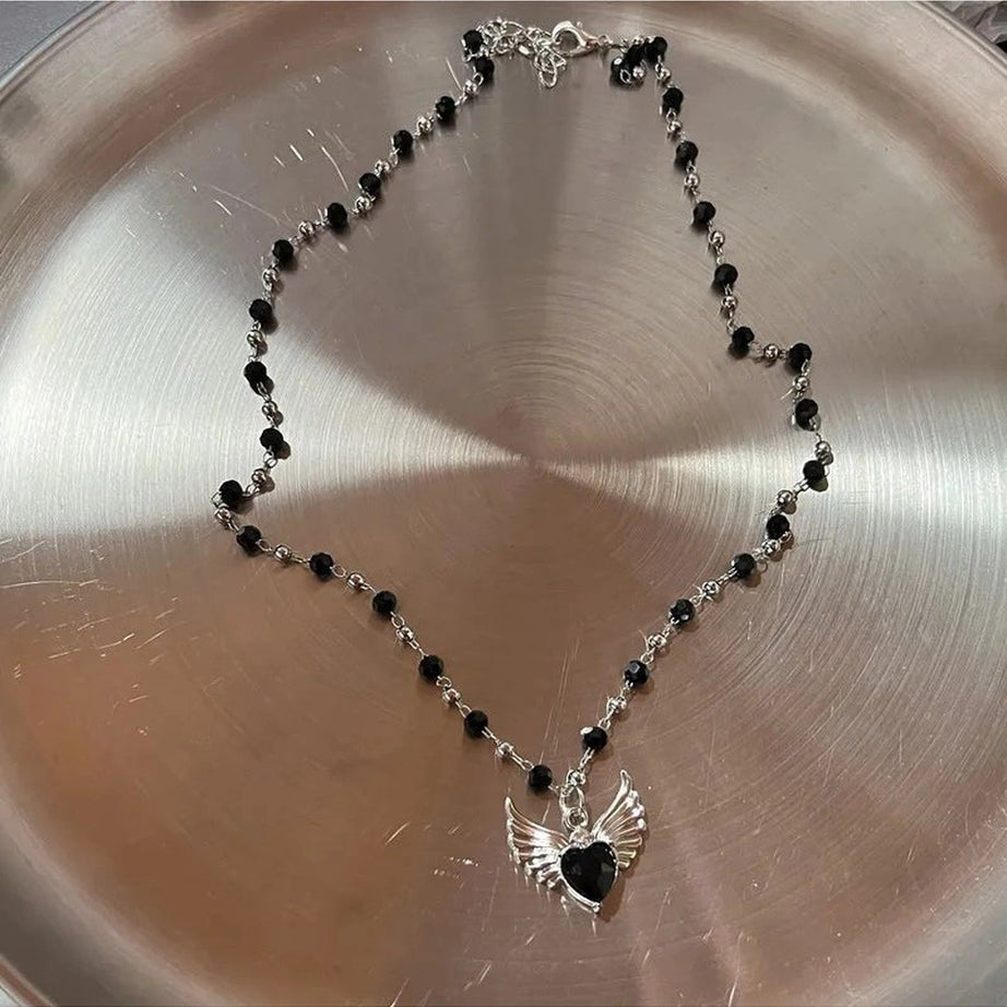 Red Heart Gothic Necklace 01 Shoptery