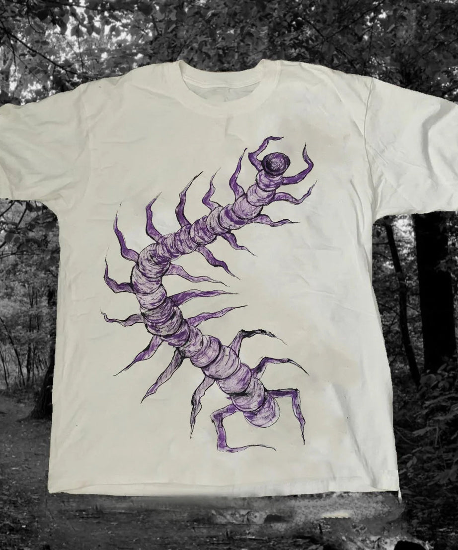 Venomous Crawl Graphic T-Shirt - 