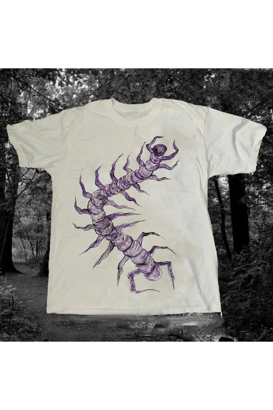 Venomous Crawl Graphic T-Shirt - 