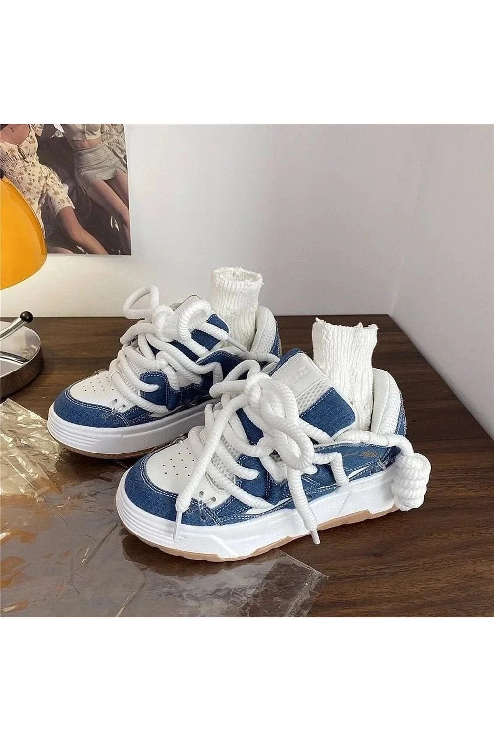 Kawaii Azure Wave Sneakers niuzailan Shoptery