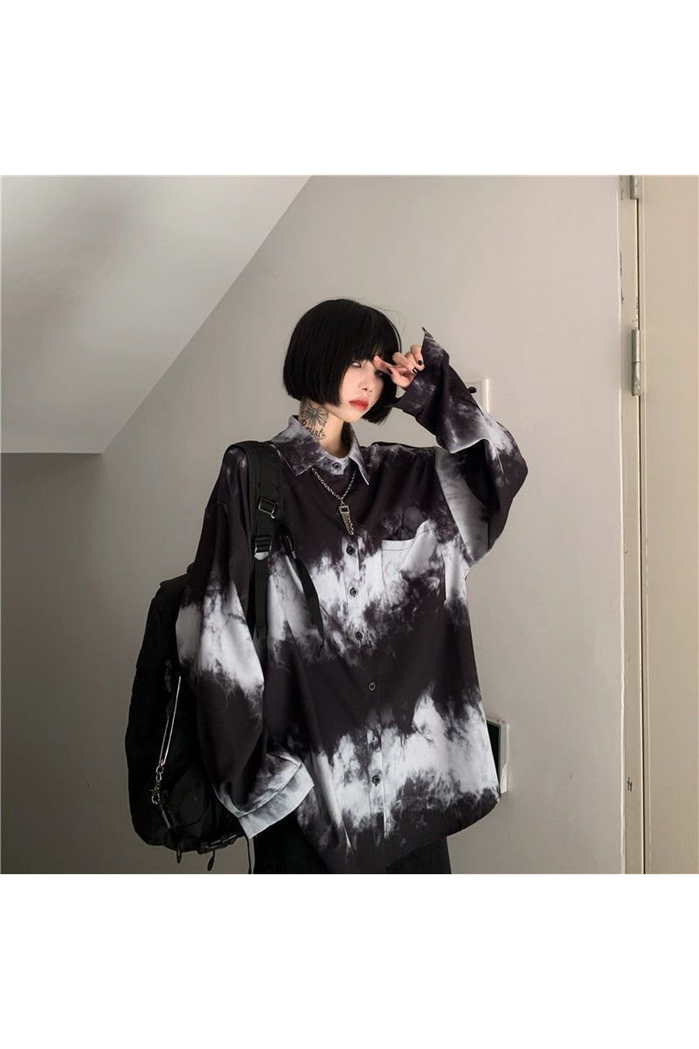 Accessory – Dark Tie-dye for Complete Looks Photo Shoptery