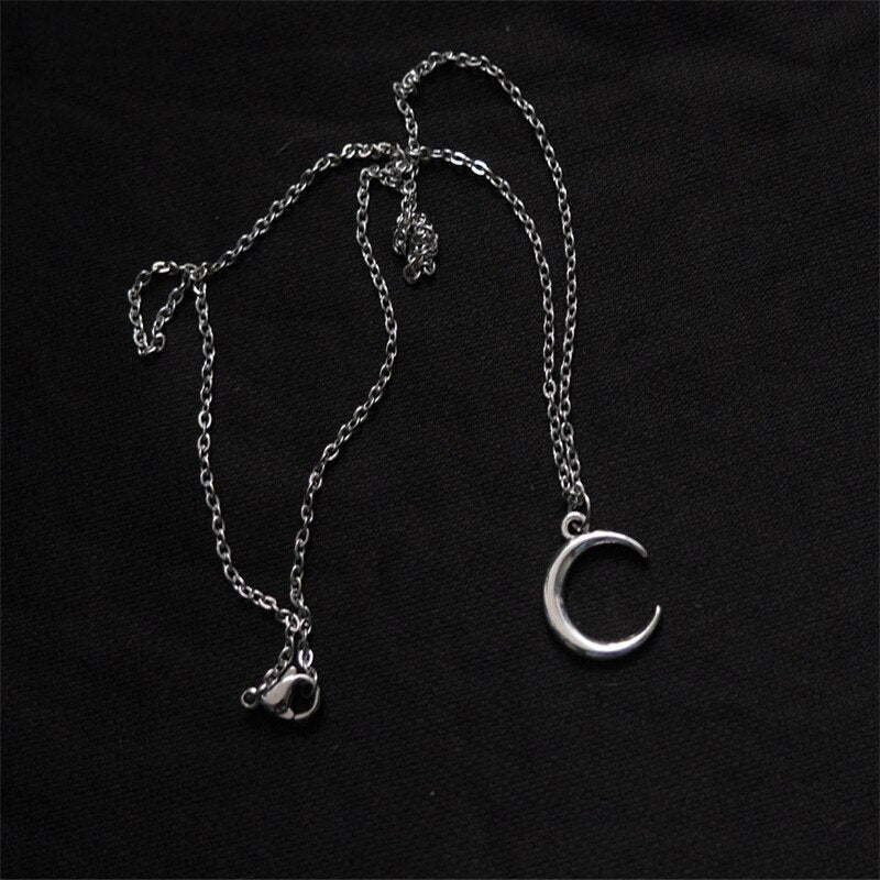 Grunge Aesthetic Moon Necklace - Necklaces