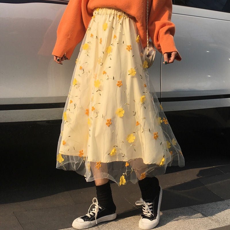 Indie Aesthetic Midi skirt with flowers - Skirts