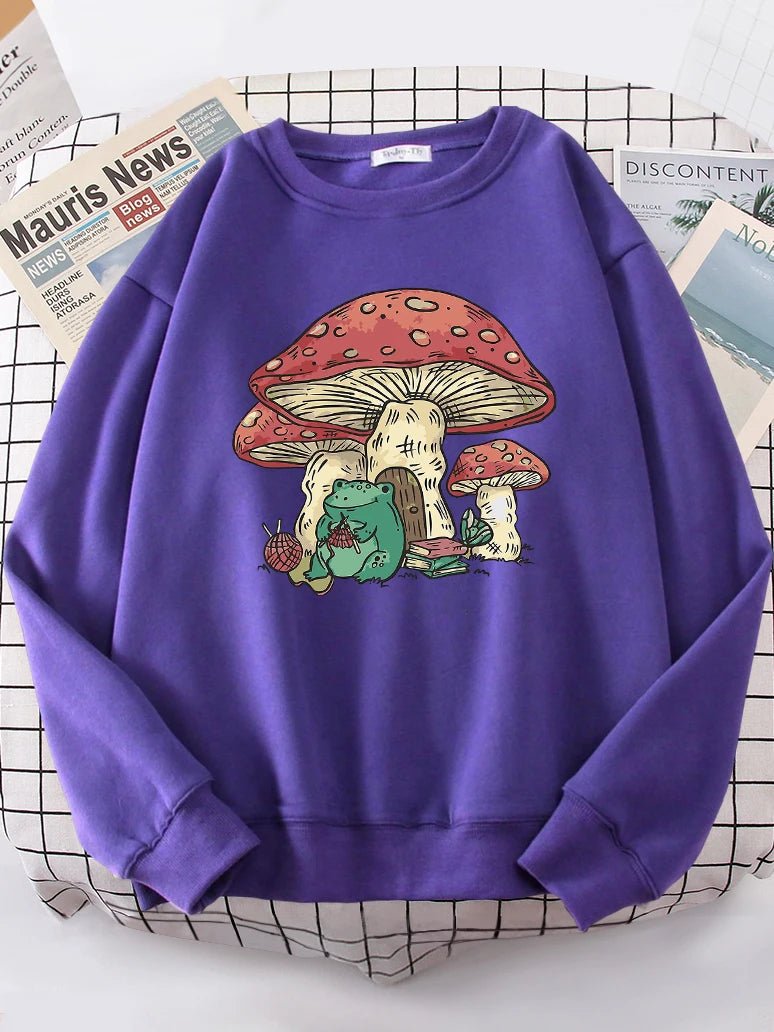 Mushroom House Frog Oversize Women's Sweatshirt -