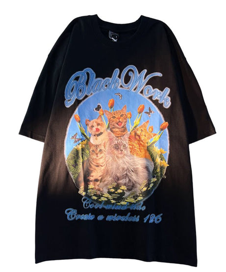 Retro Cat Graphic T-shirt - T-shirts