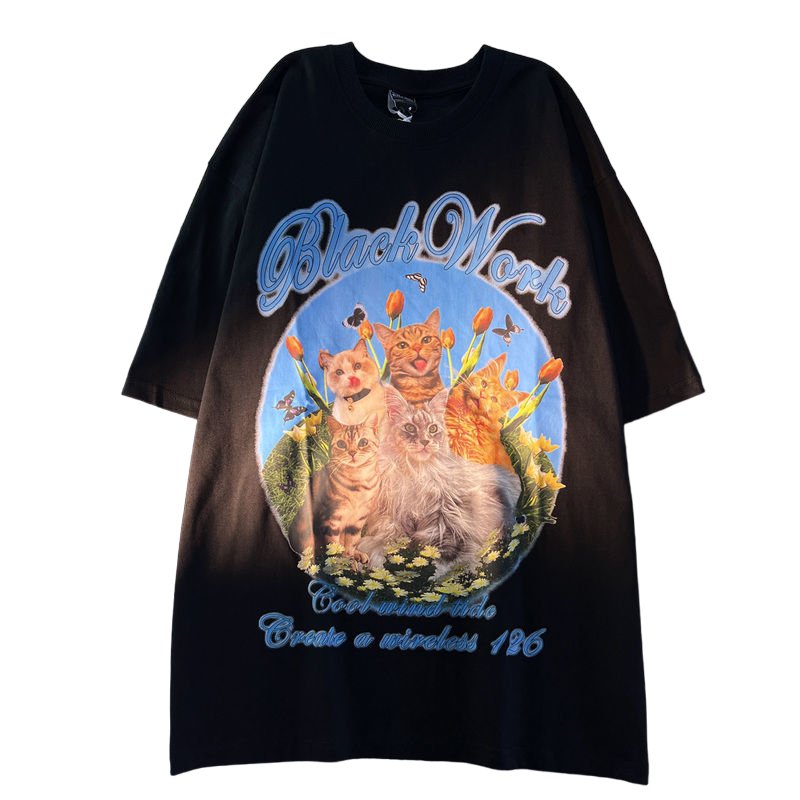 Retro Cat Graphic T-shirt - T-shirts